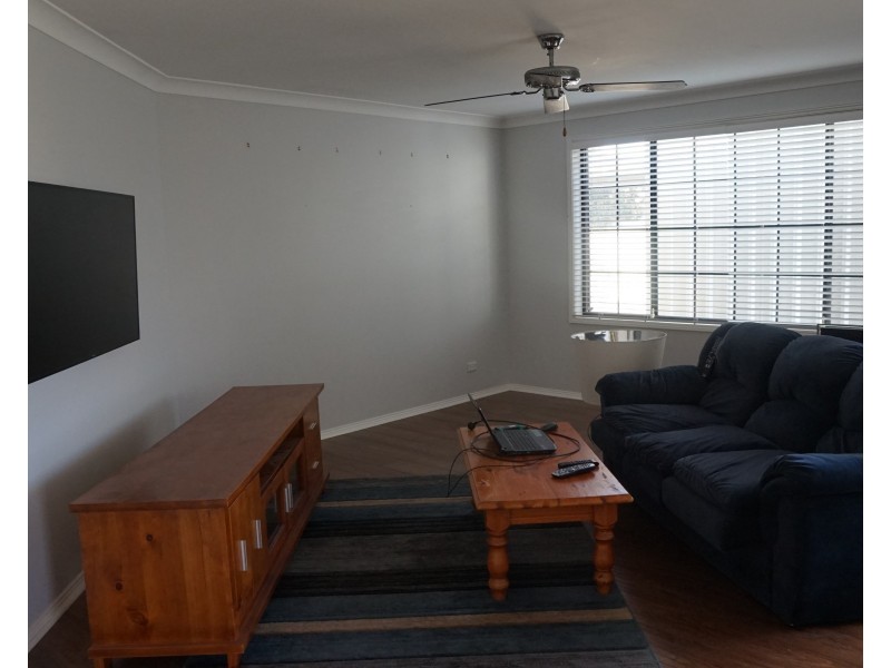 12 Aaron Cove, Rutherford NSW 2320