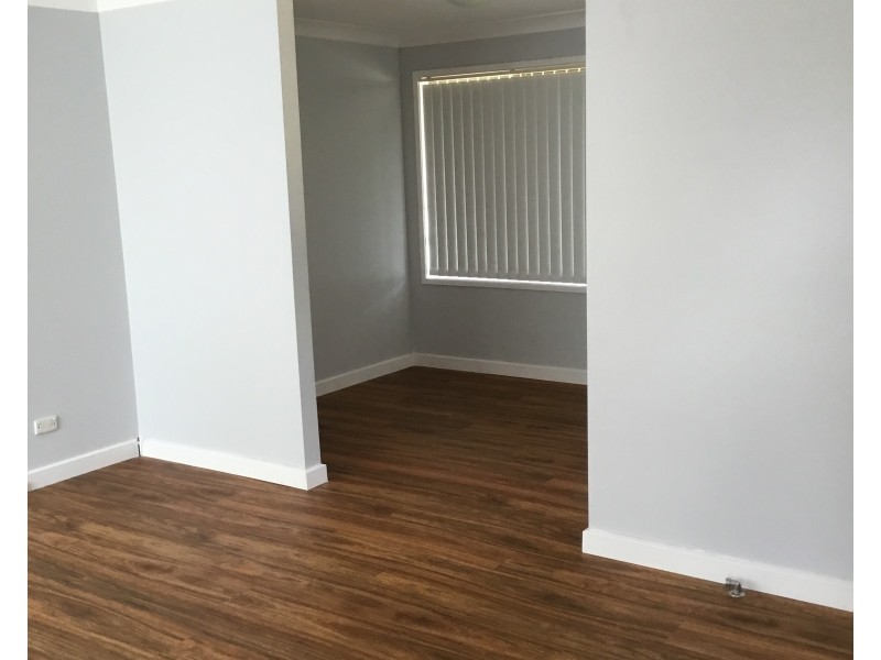 8 Mcleod Avenue, Metford NSW 2323