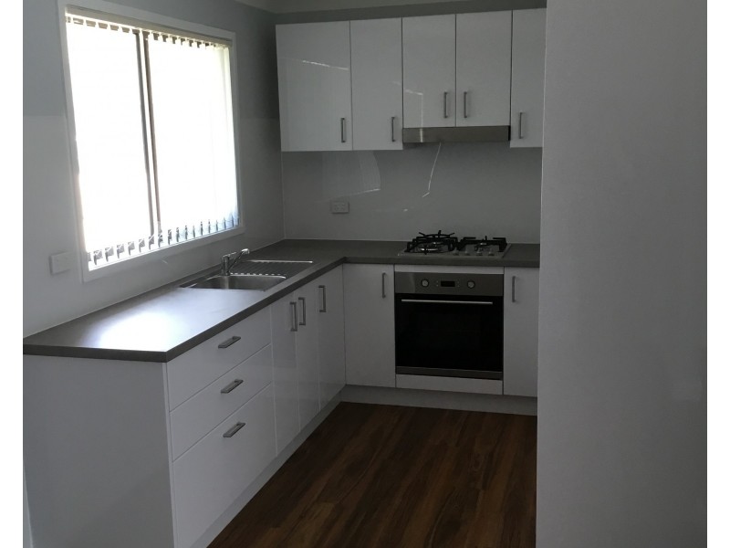 8 Mcleod Avenue, Metford NSW 2323