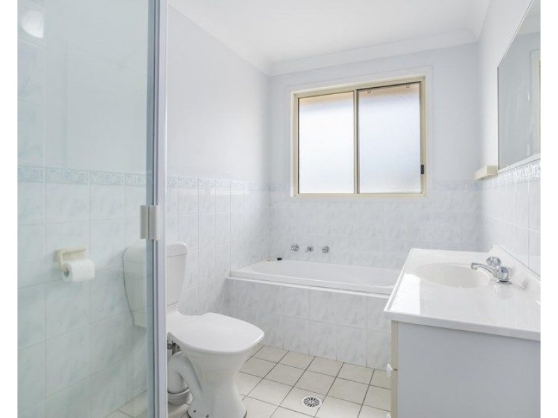 2 Daniel Avenue, Rutherford NSW 2320