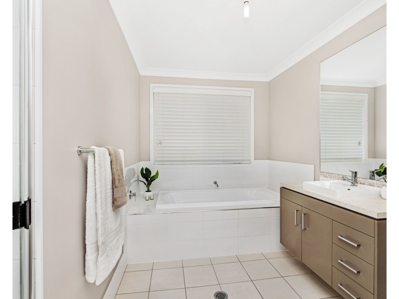 17 Woodhurst Street, Largs NSW 2320