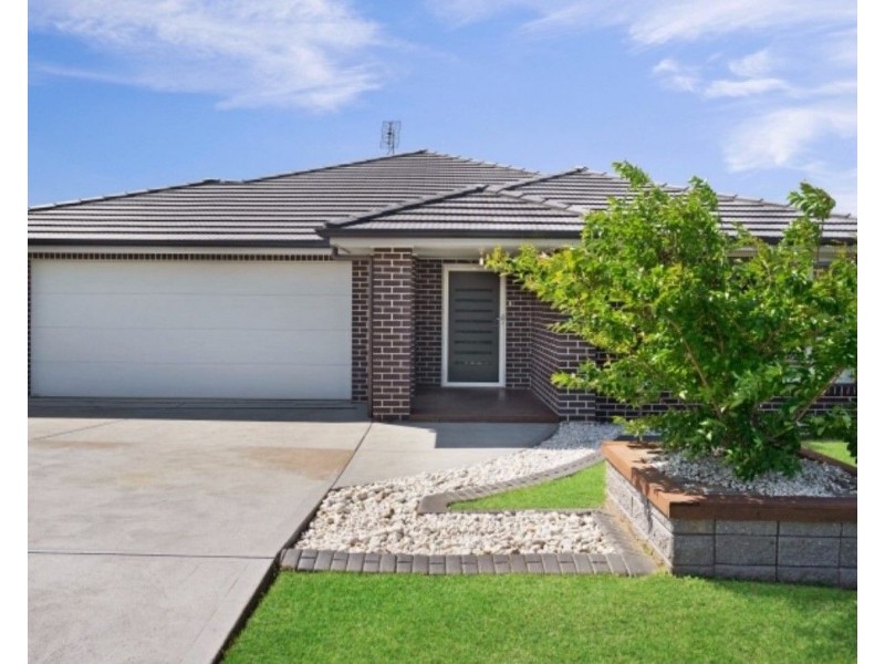 17 Woodhurst Street, Largs NSW 2320