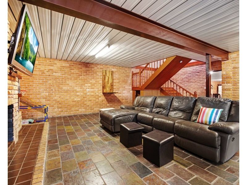 32 Falkiner Crescent, Singleton Heights NSW 2330
