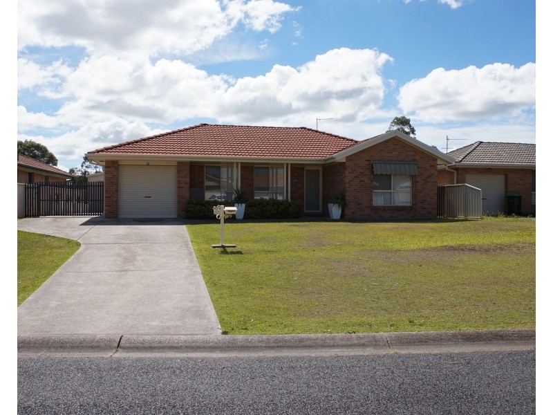 17 Nolan Crescent, Metford NSW 2323