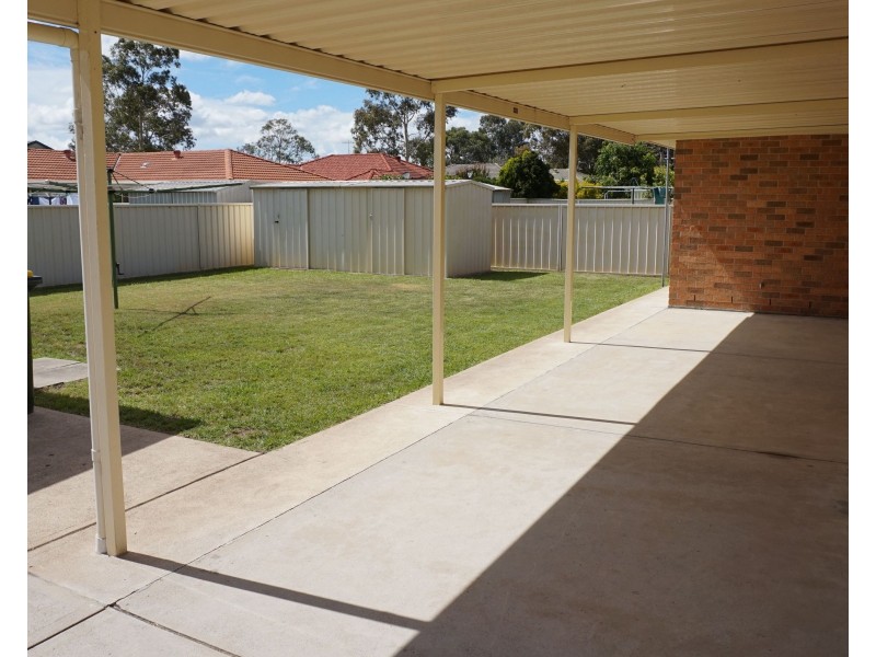 17 Nolan Crescent, Metford NSW 2323