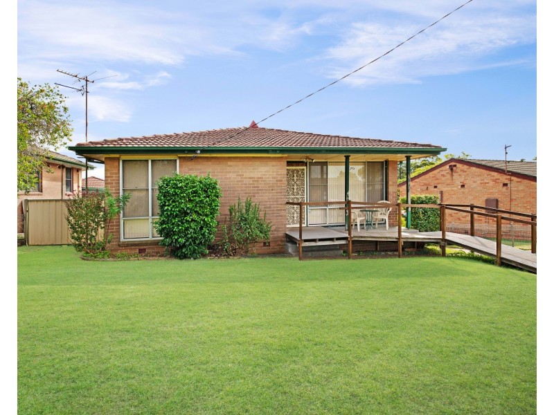 4 Howarth Street, Rutherford NSW 2320