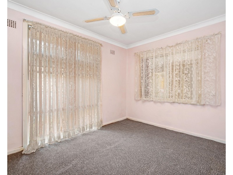 4 Howarth Street, Rutherford NSW 2320