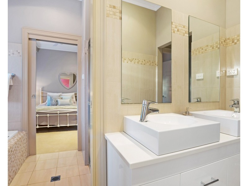 153 Wollombi Road, Farley NSW 2320