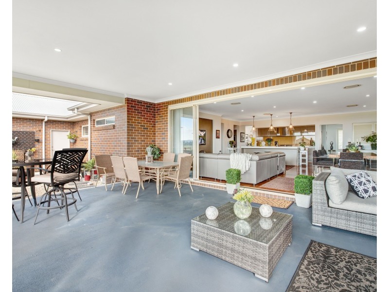 3 Arran Circuit, Largs NSW 2320