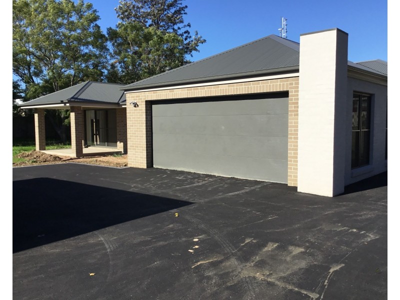 42a George Street, East Maitland NSW 2323