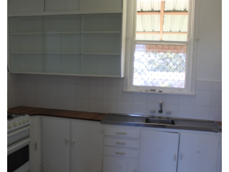 4 Bray Street, East Maitland NSW 2323