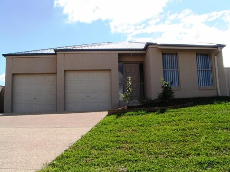 66 Canterbury Drive, Morpeth NSW 2321