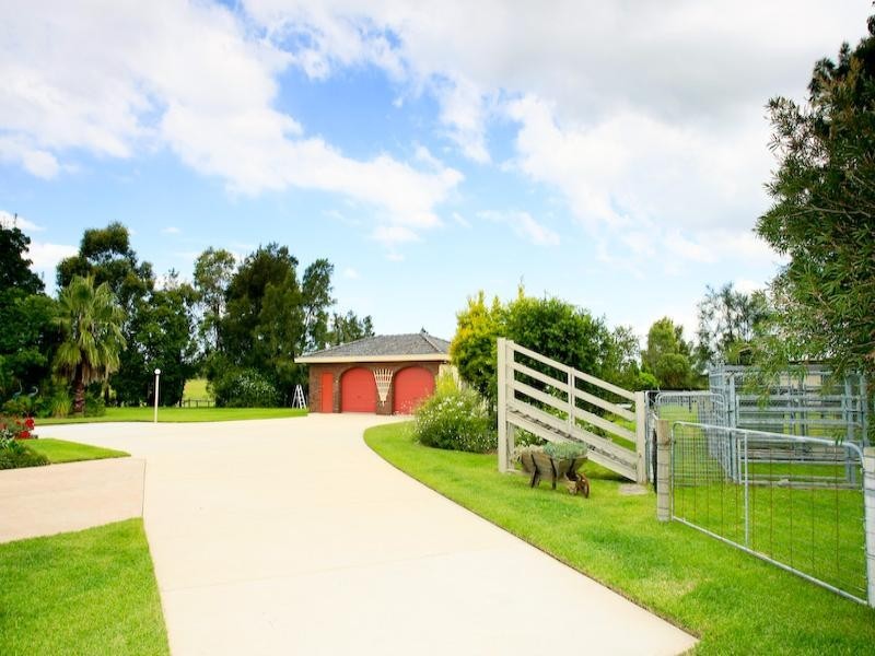 982 Paterson Road, Woodville NSW 2321