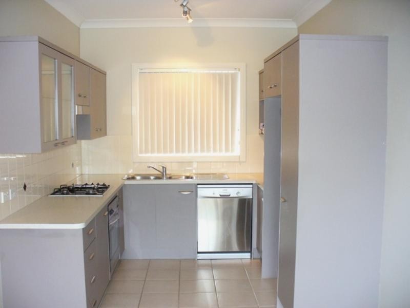 2/70 King Street, East Maitland NSW 2323