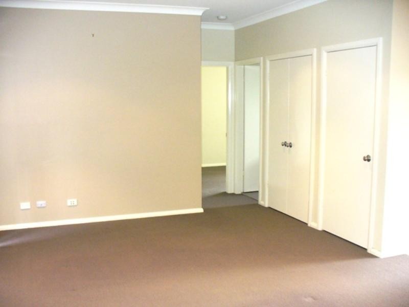 2/70 King Street, East Maitland NSW 2323