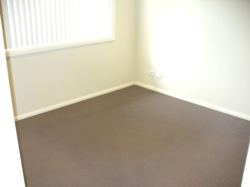 2/70 King Street, East Maitland NSW 2323