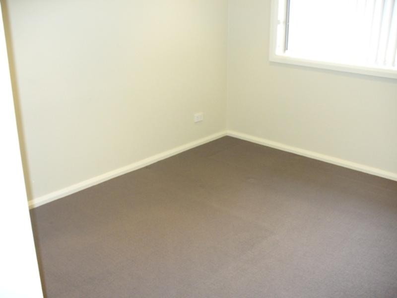 2/70 King Street, East Maitland NSW 2323