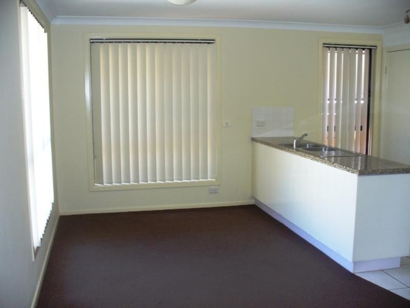 61B Squadron Crescent, Rutherford NSW 2320
