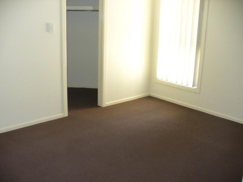 61B Squadron Crescent, Rutherford NSW 2320