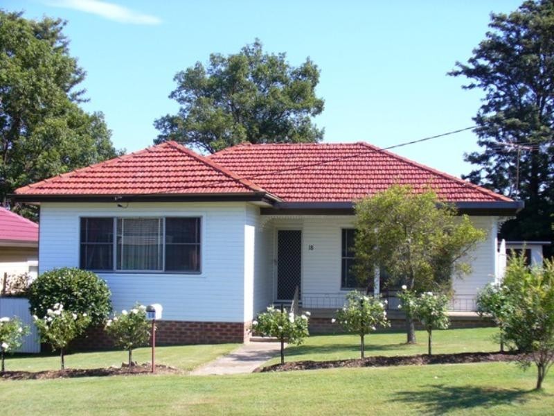 18 Hiland Crescent, East Maitland NSW 2323