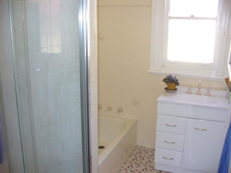 18 Hiland Crescent, East Maitland NSW 2323