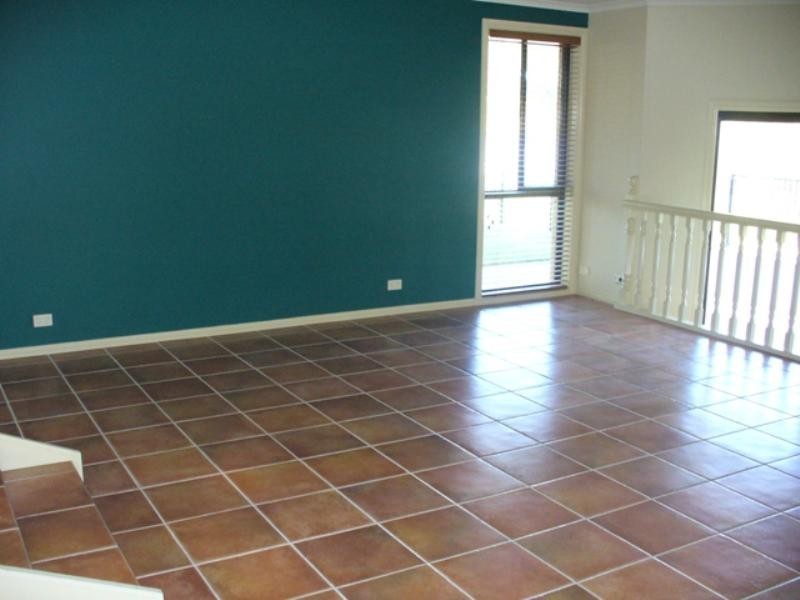 11 Lochend Circuit, East Maitland NSW 2323