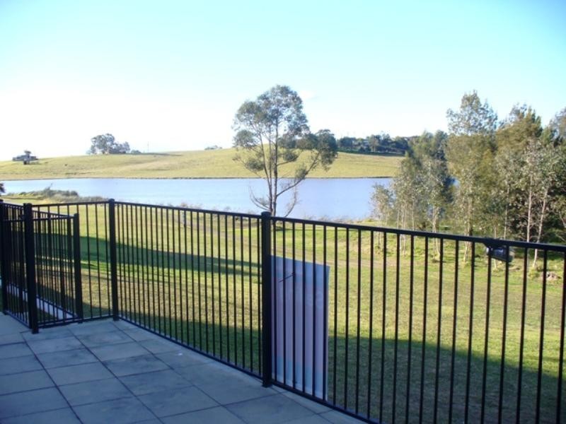 11 Lochend Circuit, East Maitland NSW 2323