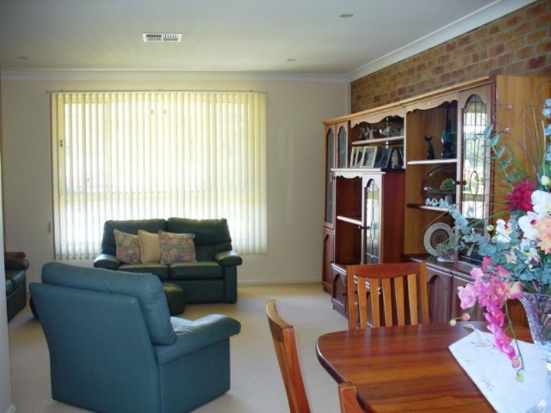 8 Worcester Drive, East Maitland NSW 2323