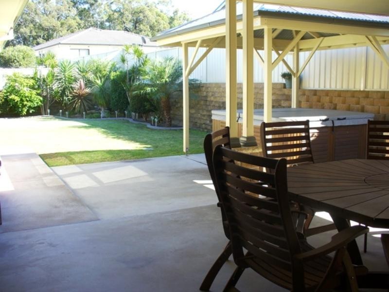 8 Worcester Drive, East Maitland NSW 2323