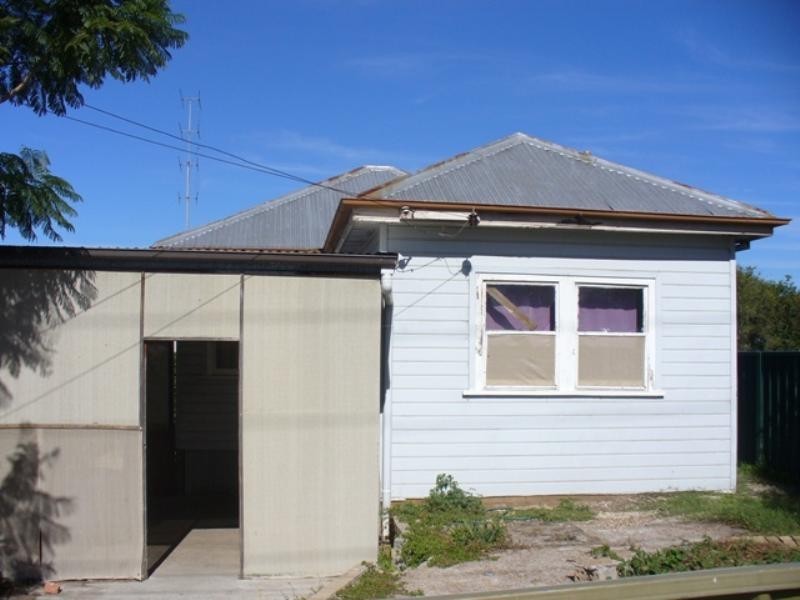 12 Green Street, Telarah NSW 2320