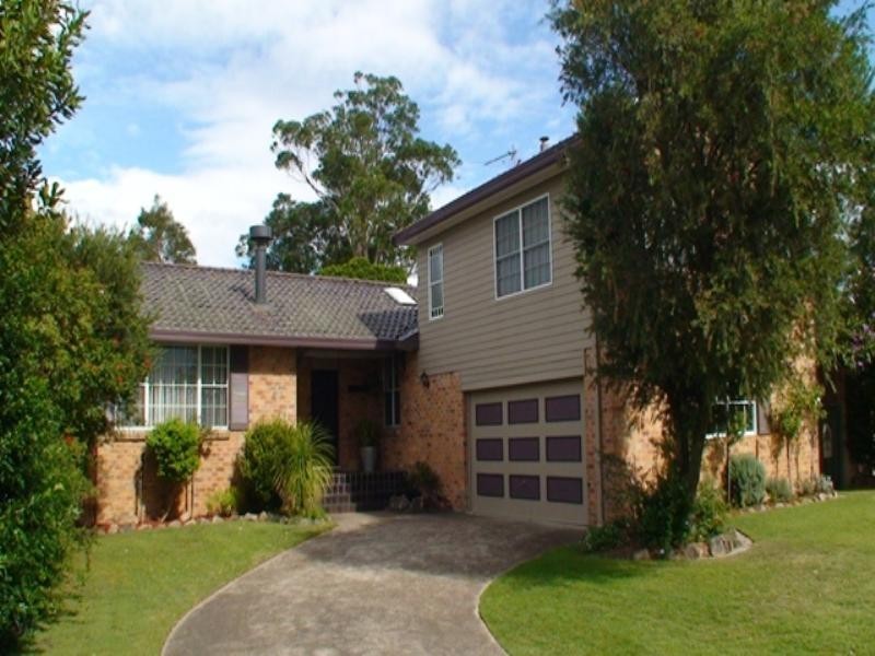 4 Foveaux Crescent, Metford NSW 2323