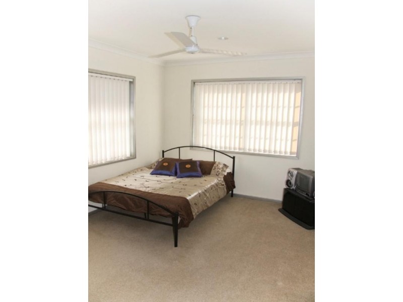 4 Foveaux Crescent, Metford NSW 2323