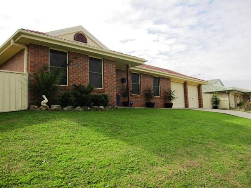 36 Canterbury Drive, Morpeth NSW 2321