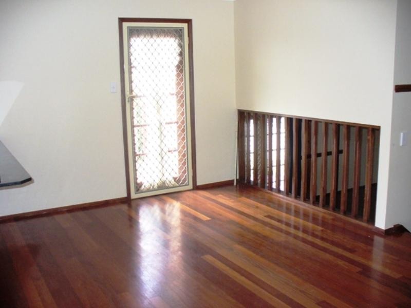 34 John Verge Avenue, Rutherford NSW 2320