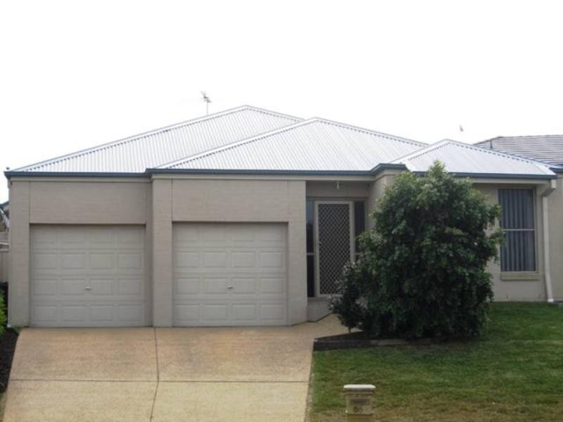 66 Canterbury Drive, Morpeth NSW 2321