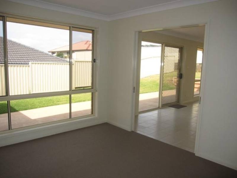 51 Canterbury Drive, Morpeth NSW 2321