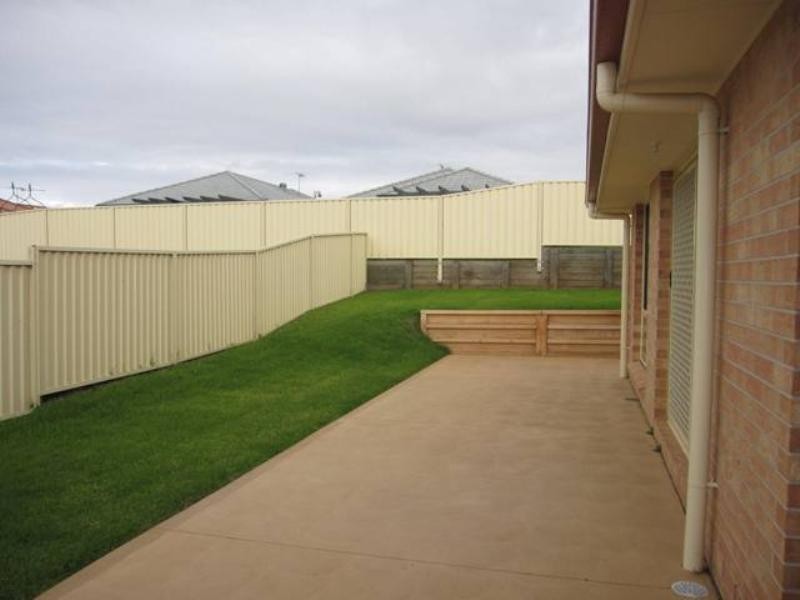 51 Canterbury Drive, Morpeth NSW 2321