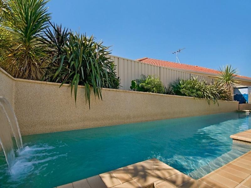 8 Elkin Close, Morpeth NSW 2321