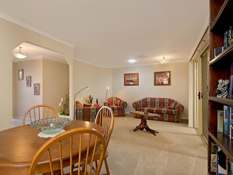 8 Elkin Close, Morpeth NSW 2321