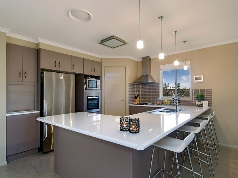 11 Fernleigh Avenue, Aberglasslyn NSW 2320