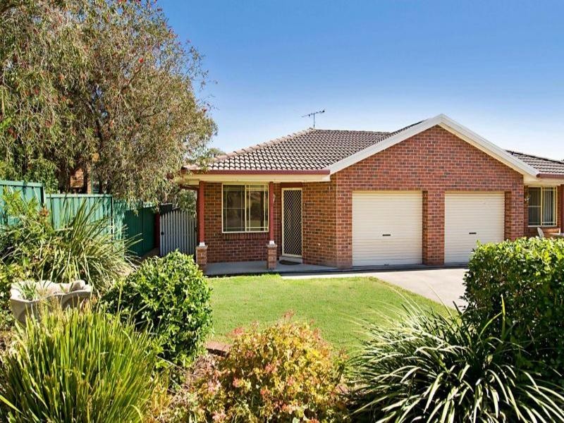 1/2 Baker Drive, Tenambit NSW 2323