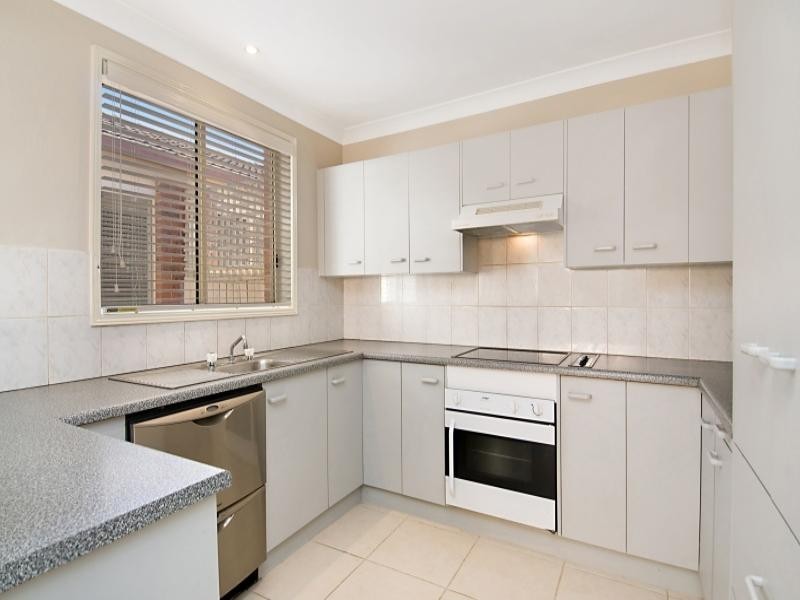 1/2 Baker Drive, Tenambit NSW 2323