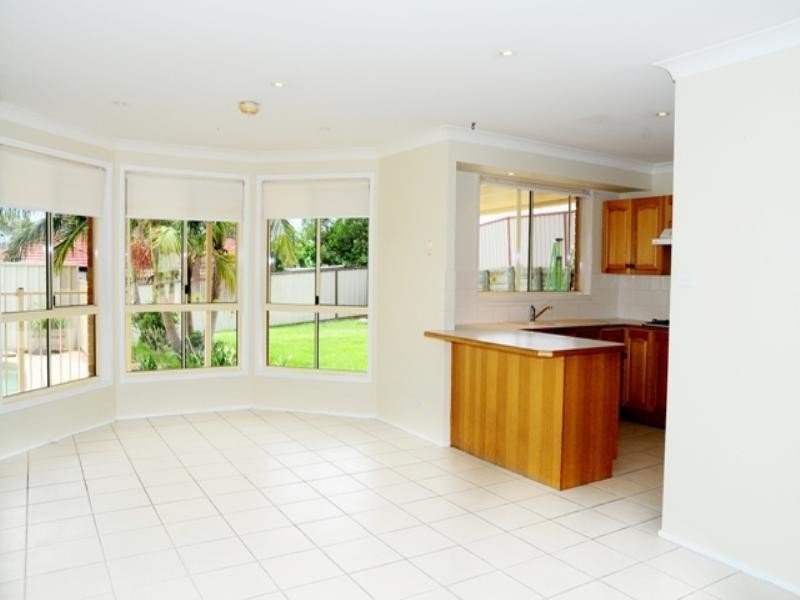 14 Carroll Avenue, Aberglasslyn NSW 2320