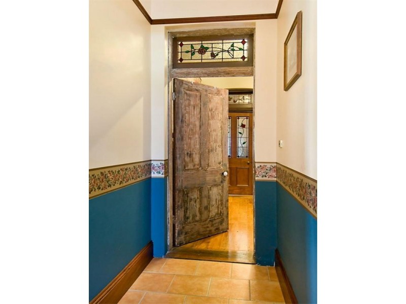 18 Raymond Terrace Road, East Maitland NSW 2323