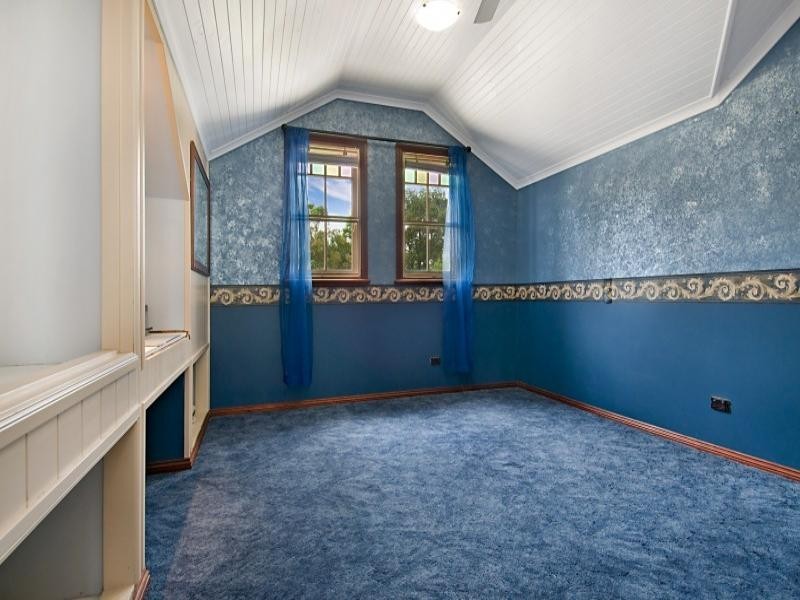 18 Raymond Terrace Road, East Maitland NSW 2323