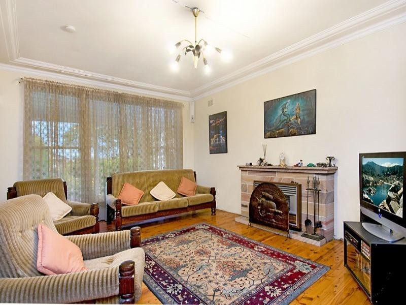 31 Edward Street, Tenambit NSW 2323