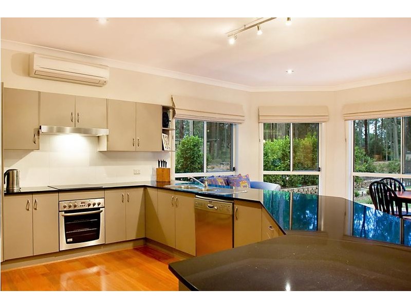 11 Regal Place, Seaham NSW 2324