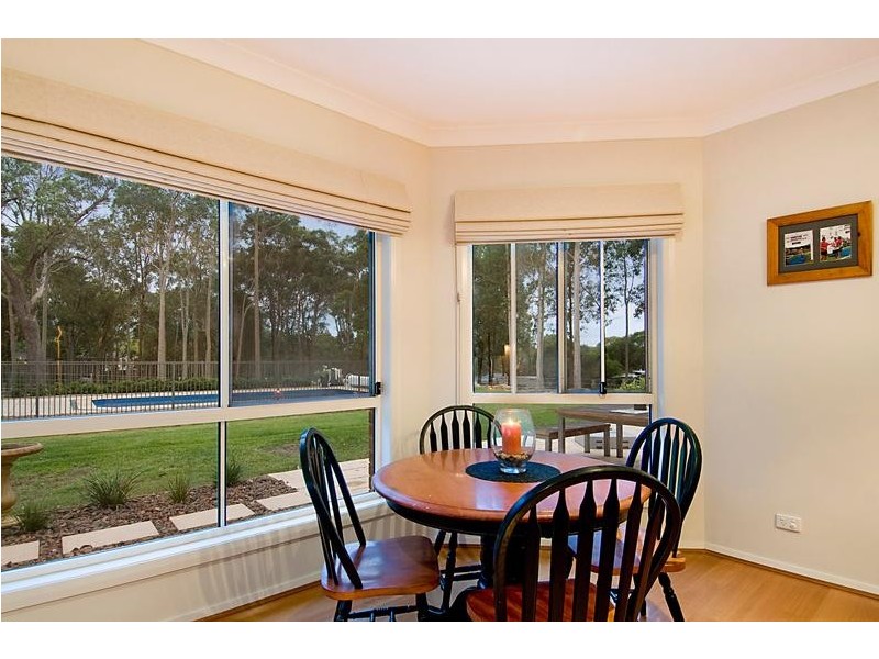 11 Regal Place, Seaham NSW 2324