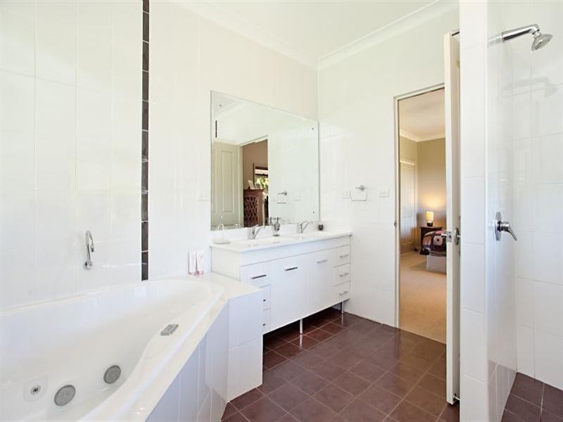 3 Giles Road, Seaham NSW 2324