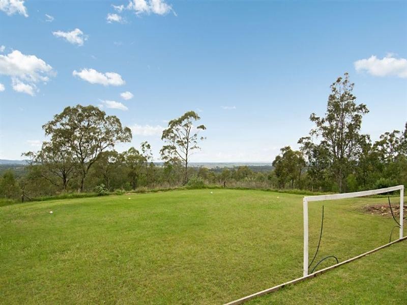3 Giles Road, Seaham NSW 2324